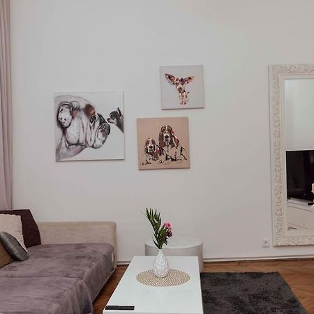 וינה Modern Stylish Comfortable 2 Bedroom Apartment מראה חיצוני תמונה
