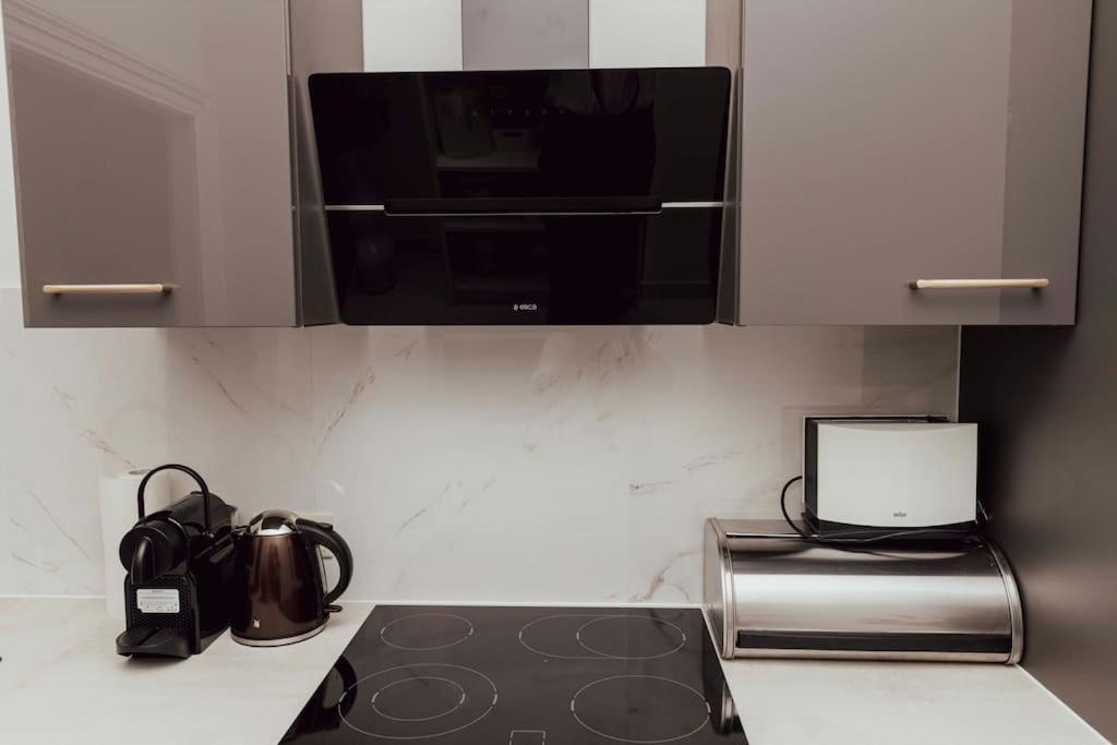 וינה Modern Stylish Comfortable 2 Bedroom Apartment מראה חיצוני תמונה