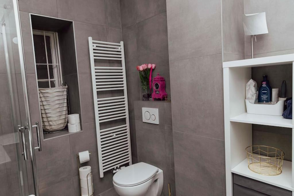 וינה Modern Stylish Comfortable 2 Bedroom Apartment מראה חיצוני תמונה